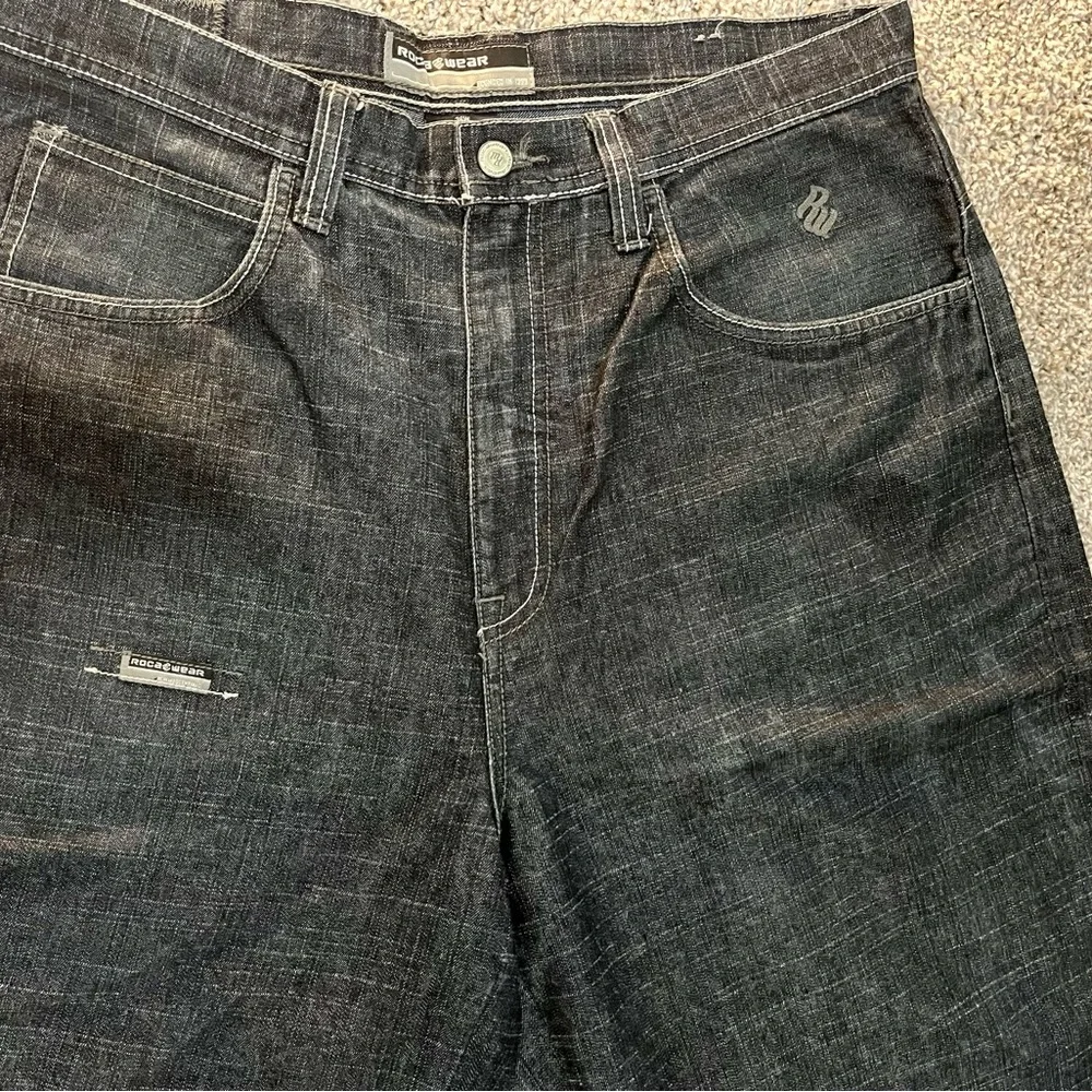 OG Rocawear Shorts - Picture 6 of 8